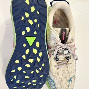 ASICS Women's Fuji Lite 4 Running Shoe, 9.5 Birch/HOT Pink